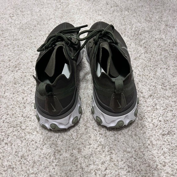Nike React - Picture 3 of 3